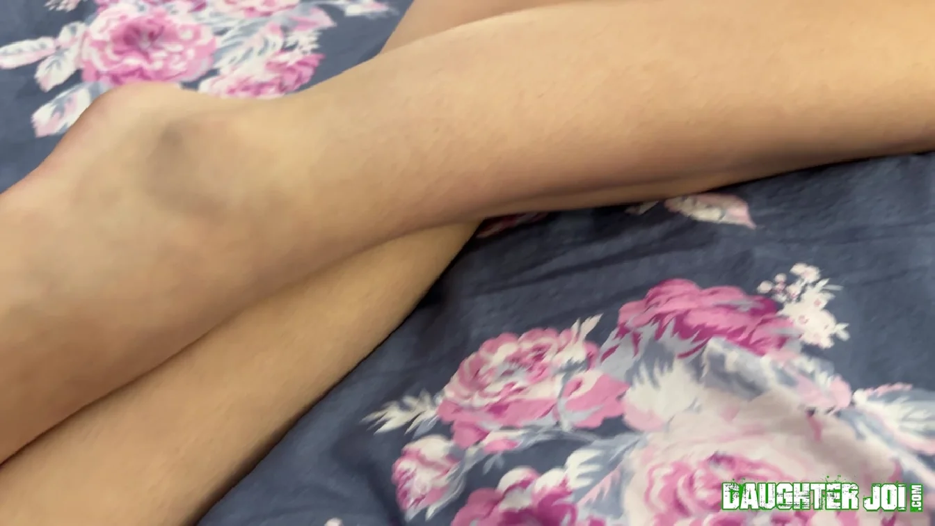 Preview of DaughterJOI Satine Summers Teen Tells You How To Jerk It XXX